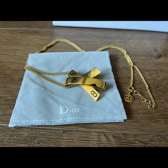 CHRISTIAN DIOR-AUTHENTIC Gold Pendant/Necklace - Picture 7 of 16